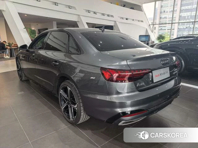 Audi A4L 2025 Темно-серый из Китая, фото 5