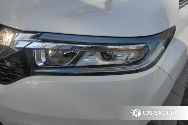 Honda Crown Road 2019 Белый из Китая, фото 5