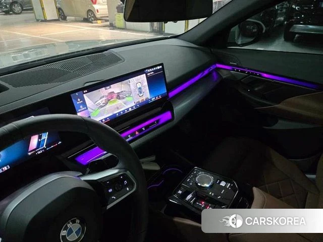 BMW 5 Series (G60) 2025 Белый из Кореи, фото 5