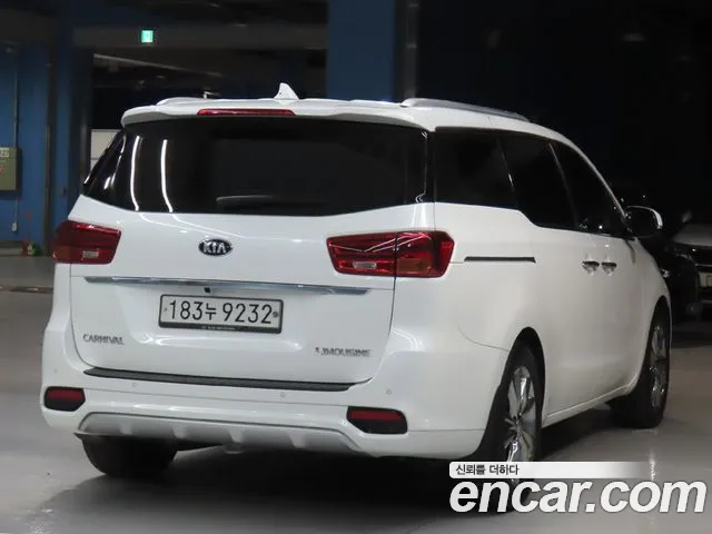 Kia The New Carnival 2019 Белый из Кореи, фото 5
