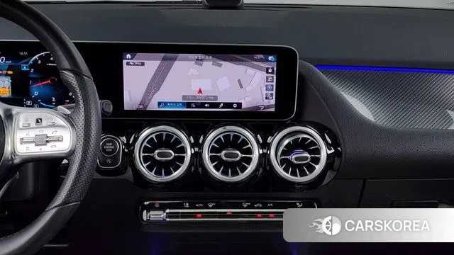 Mercedes-Benz GLA - Class H247 2020 Серебристо-серый из Кореи, фото 5