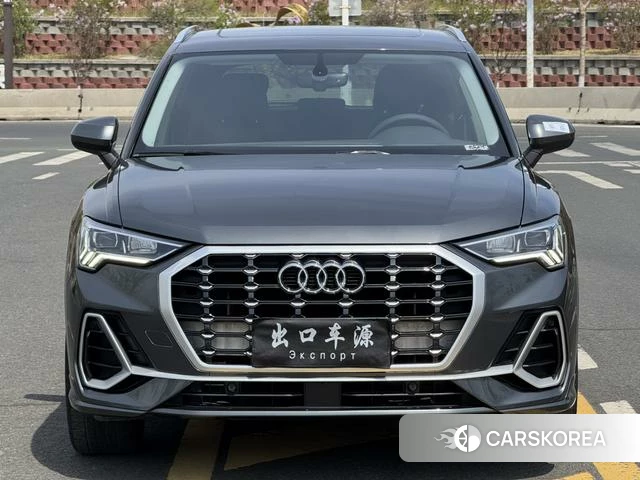Audi Q3 2022 Темно-серый из Китая, фото 5