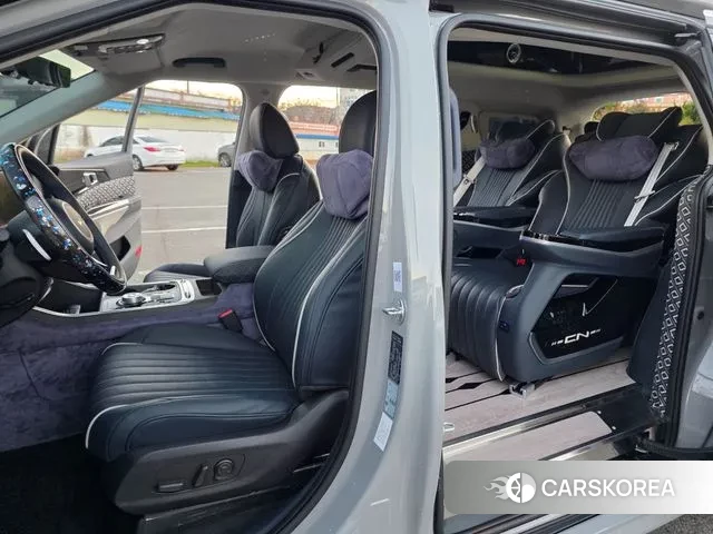 Kia The New Carnival 4th Generation 2024 Серебристо-серый из Кореи, фото 5