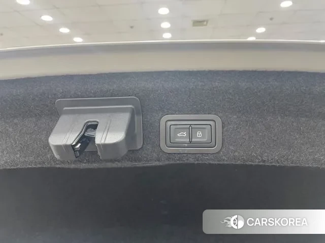 Audi A6 (C8) 2024 Белый из Кореи, фото 5