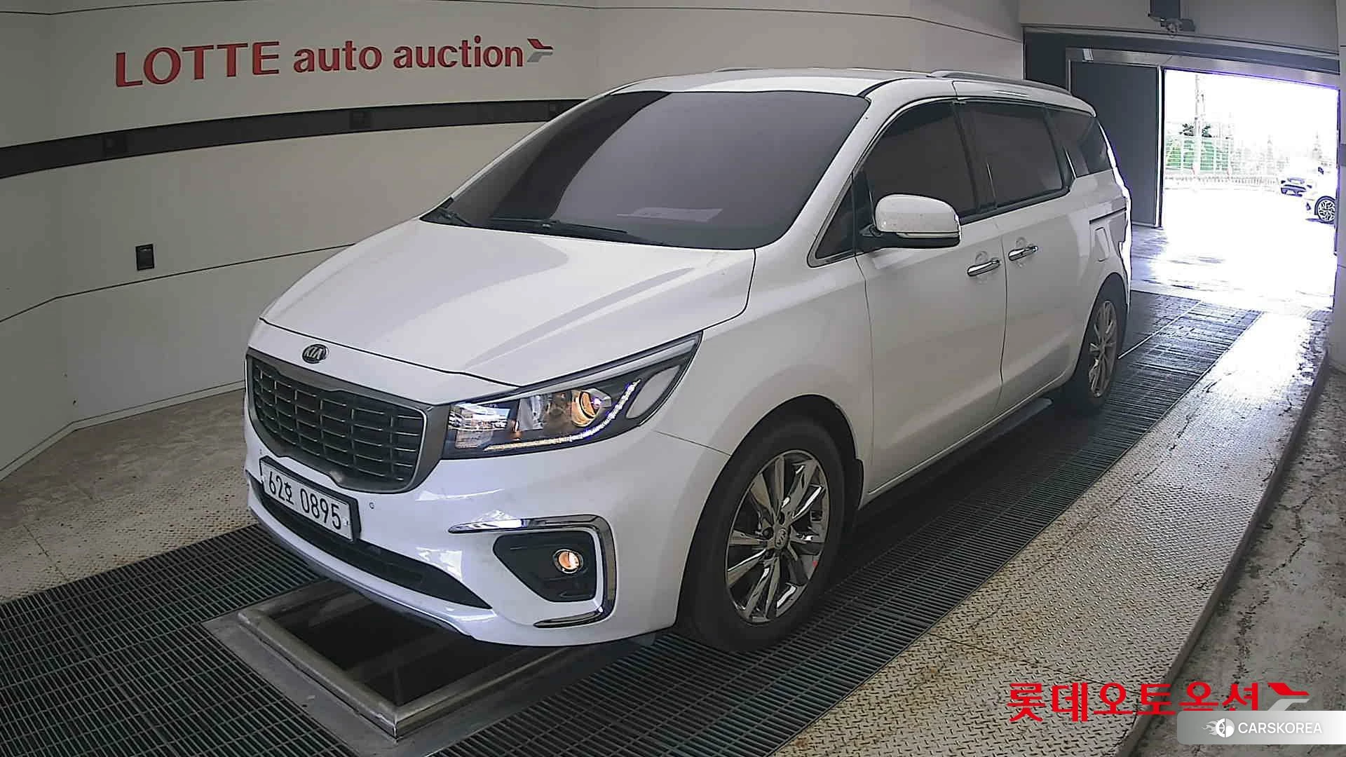 Kia Carnival 2019 Белый из Кореи, фото 5