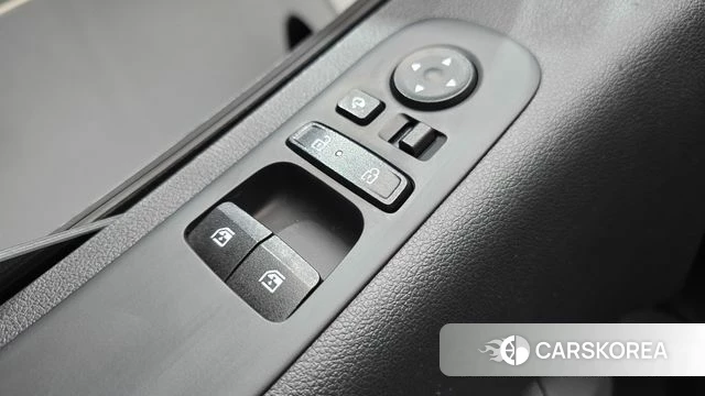 Hyundai Staria 2025 Белый из Кореи, фото 5