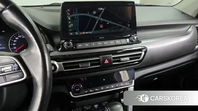 Kia Seltos 2021 Серый из Кореи, фото 5