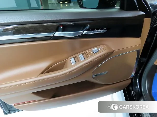 Genesis G90 2021 Черный из Кореи, фото 5