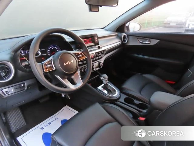 Kia The New K3 2nd generation 2022 Белый из Кореи, фото 5