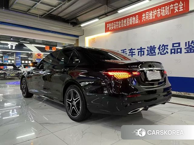 Mercedes-Benz E-class (imported) 2022 Черный из Китая, фото 5