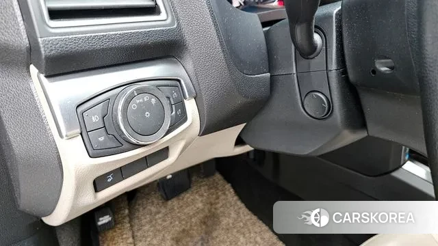 Ford Explorer 2018 Белый из Кореи, фото 5