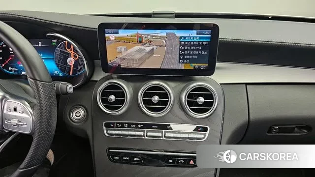 Mercedes-Benz C-Class W205 2023 Белый из Кореи, фото 5