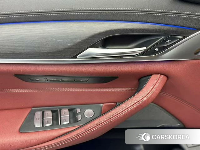 BMW 5 series 2022 Белый из Китая, фото 5