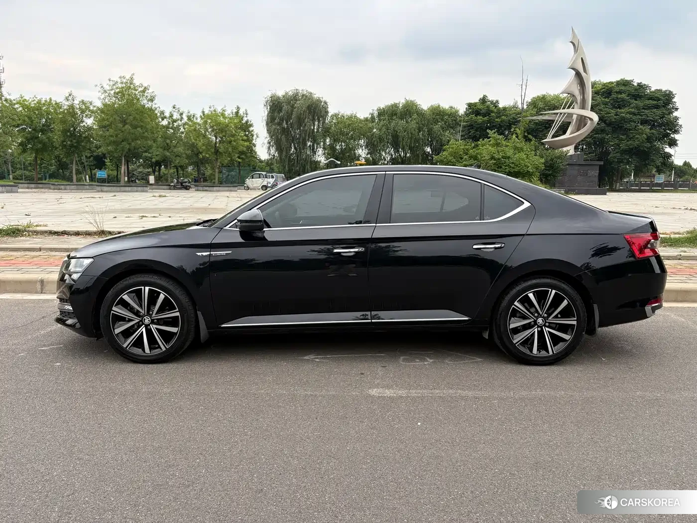 Skoda Superb 2023 Черный из Китая, фото 5