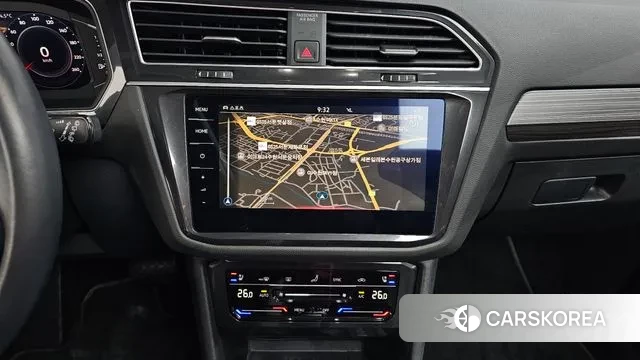 Volkswagen Tiguan Allspace 2024 Белый из Кореи, фото 5