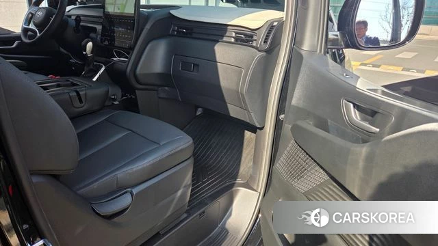 Hyundai Staria 2024 Черный из Кореи, фото 5