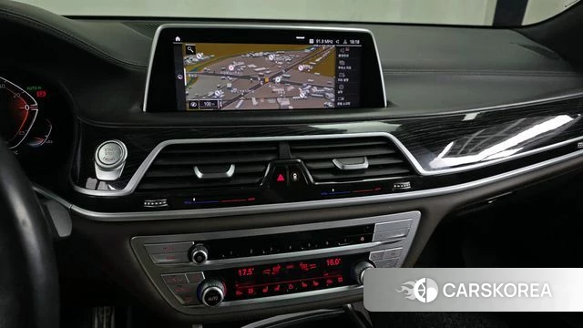 BMW 7 Series (G11) 2021 Черный из Кореи, фото 5