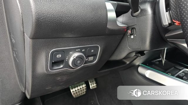 Mercedes-Benz GLB-Class X247 2025 Белый из Кореи, фото 5