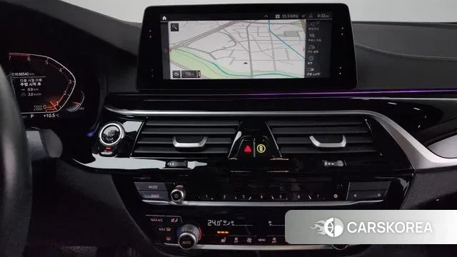 BMW 5 Series (G30) 2019 Серебряный из Кореи, фото 5