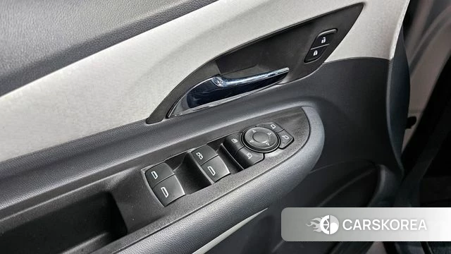 Chevrolet (GM Daewoo) Bolt EV 2021 Белый из Кореи, фото 5