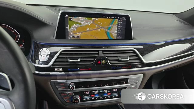 BMW 7 Series (G11) 2020 Серебристо-серый из Кореи, фото 5