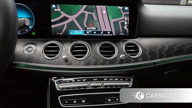 Mercedes-Benz E-Class W213 2021 Белый из Кореи, фото 5