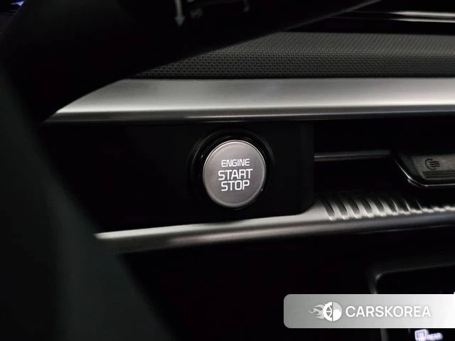 Kia K5 3rd generation 2023 Белый из Кореи, фото 5
