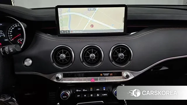 Kia Stinger Meister 2023 Серебристо-серый из Кореи, фото 5