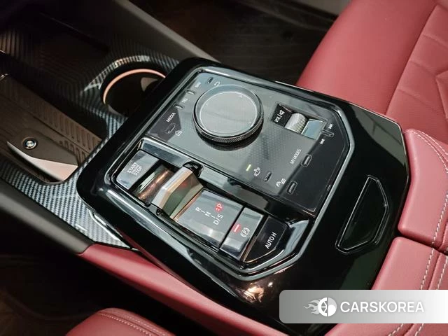 BMW 5 series 2024 Белый из Китая, фото 5