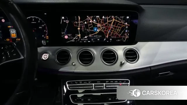 Mercedes-Benz E-Class W213 2021 Серый из Кореи, фото 5