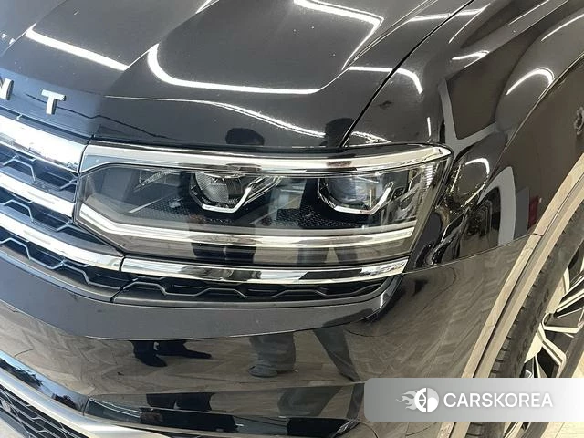 Volkswagen Tourang 2021 Черный из Китая, фото 5