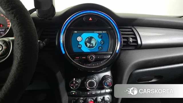 Mini Cooper 2018 Жемчужный цвет из Кореи, фото 5