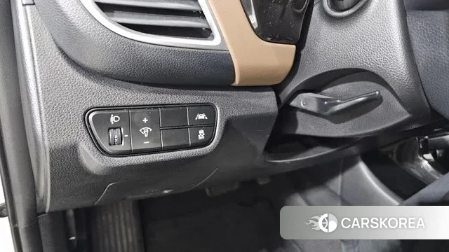 Kia Seltos 2022 Белый из Кореи, фото 5