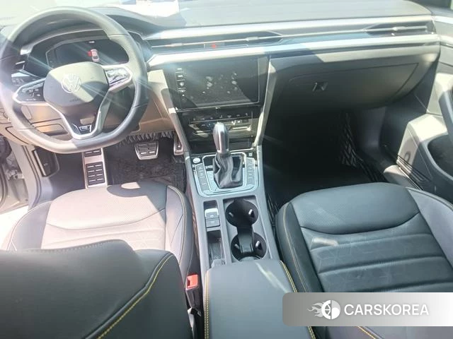 Volkswagen CC 2025 Темно-серый из Китая, фото 5
