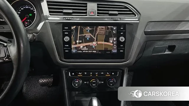 Volkswagen Tiguan second Generation 2018 Белый из Кореи, фото 5