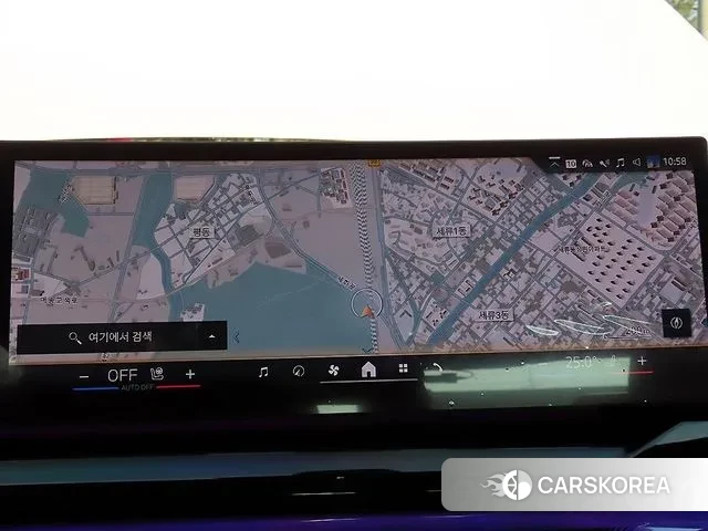 BMW 5 Series (G60) 2025 Белый из Кореи, фото 5