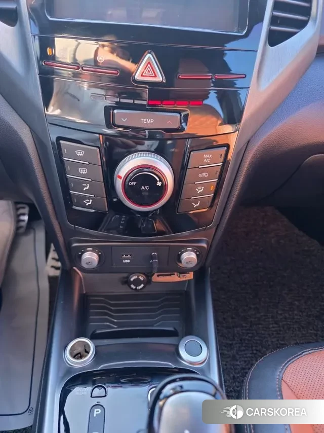 Ssangyong Tivoli Armor 2018 Синий из Кореи, фото 5