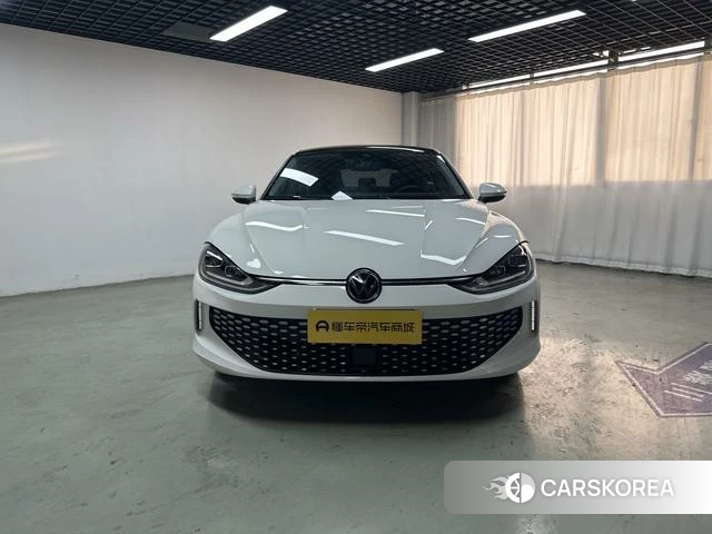 Volkswagen Lingdu 2025 Белый из Китая, фото 5