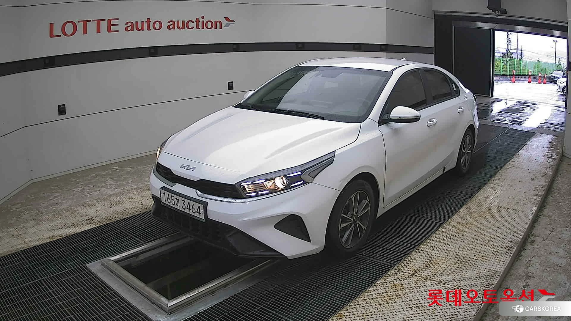 Kia K3 2022 Snow White Pearl из Кореи, фото 5