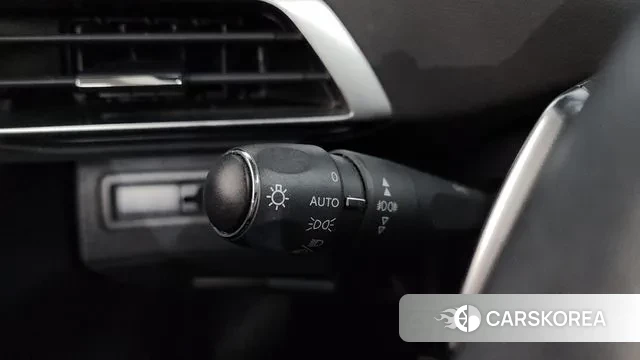 Peugeot 3008 second generation 2019 Белый из Кореи, фото 5