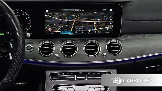 Mercedes-Benz E-Class W213 2022 Белый из Кореи, фото 5