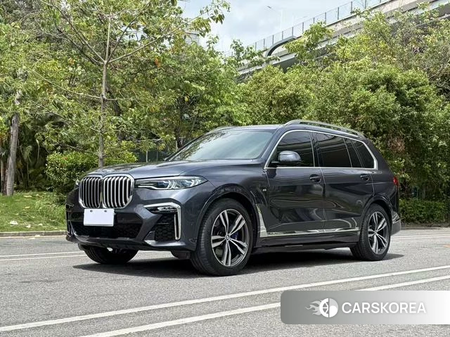BMW X7 2022 Черный из Китая, фото 5