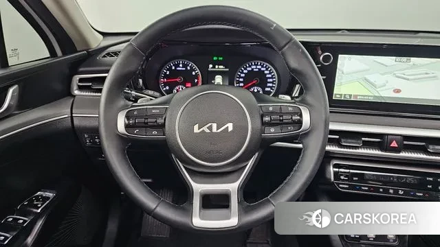 Kia K5 3rd generation 2023 Белый из Кореи, фото 5