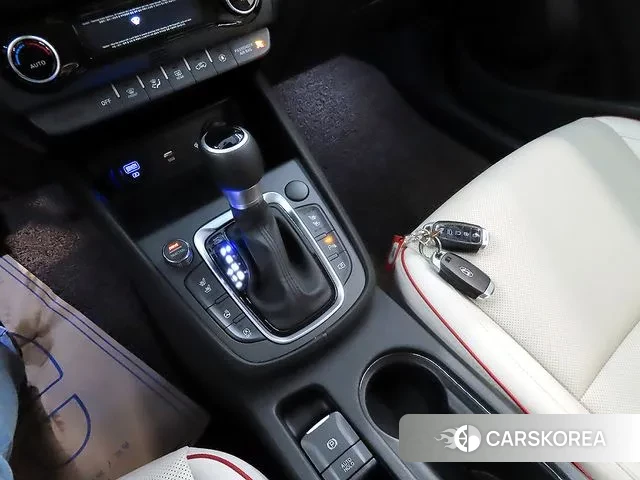 Hyundai The New Kona 2023 Небесно-голубой из Кореи, фото 5