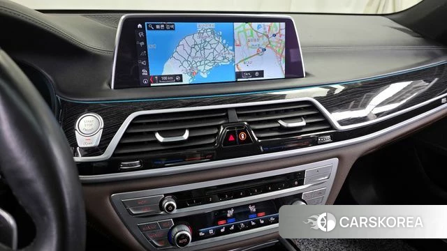 BMW 7 Series (G11) 2018 Серебряный из Кореи, фото 5