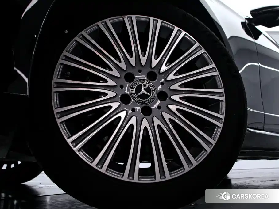 Mercedes-Benz E-Class 2023 Черный из Китая, фото 6