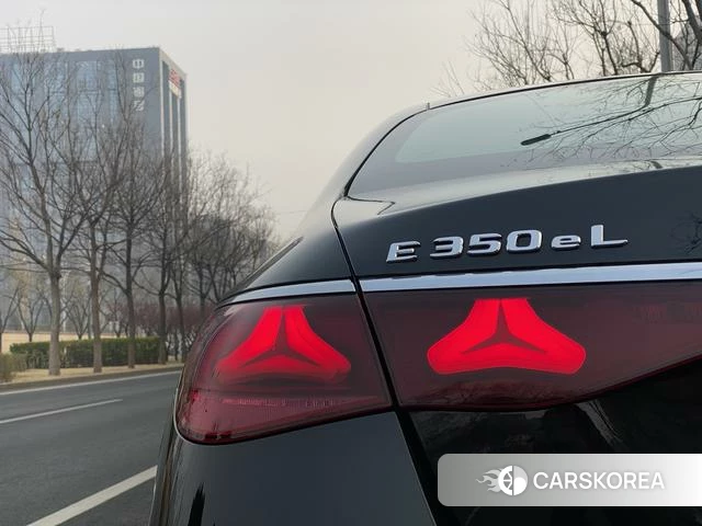 Mercedes-Benz E-class PHEV 2024 Черный из Китая, фото 5