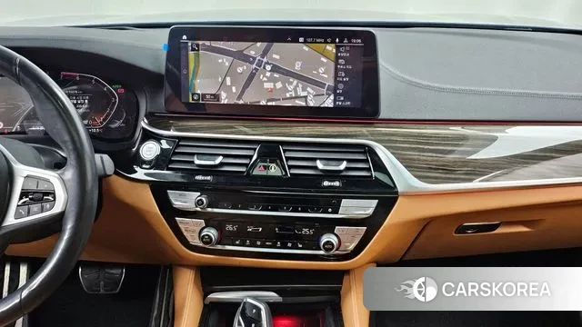 BMW 5 Series (G30) 2020 Синий из Кореи, фото 5