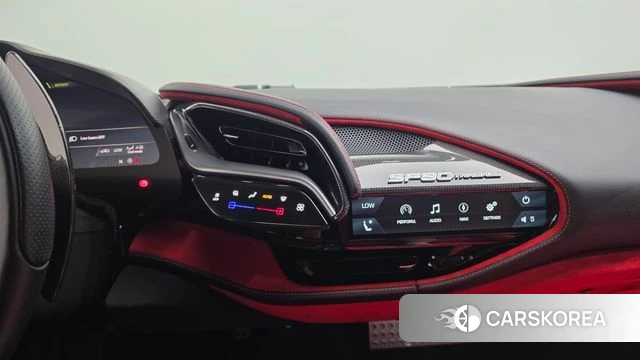 Ferrari SF90 Stradale 2021 Белый из Кореи, фото 5