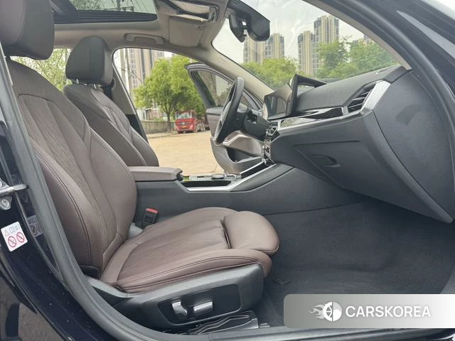 BMW i3 2023 Черный из Китая, фото 5